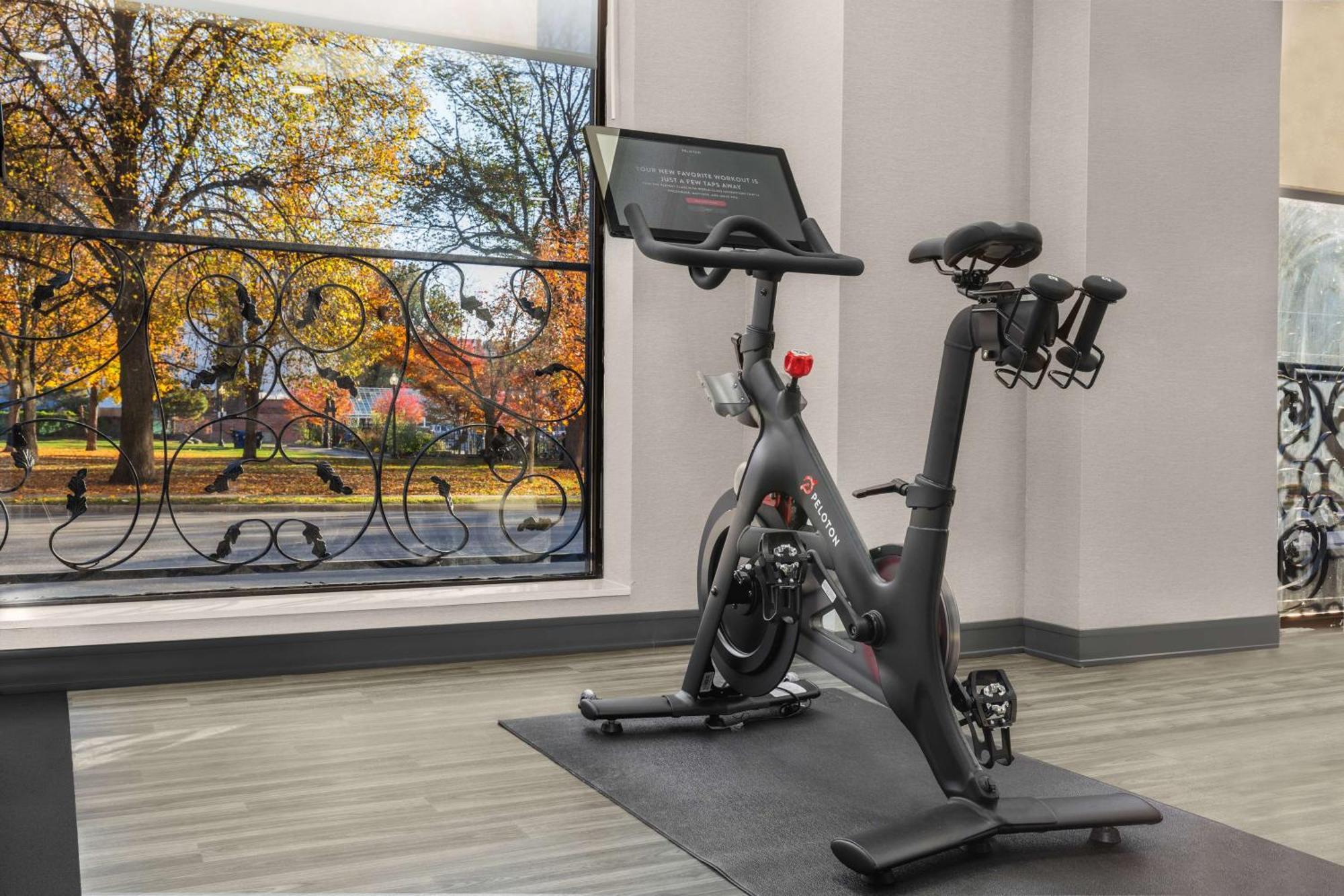 Hampton Inn & Suites By Hilton Toronto Downtown Экстерьер фото