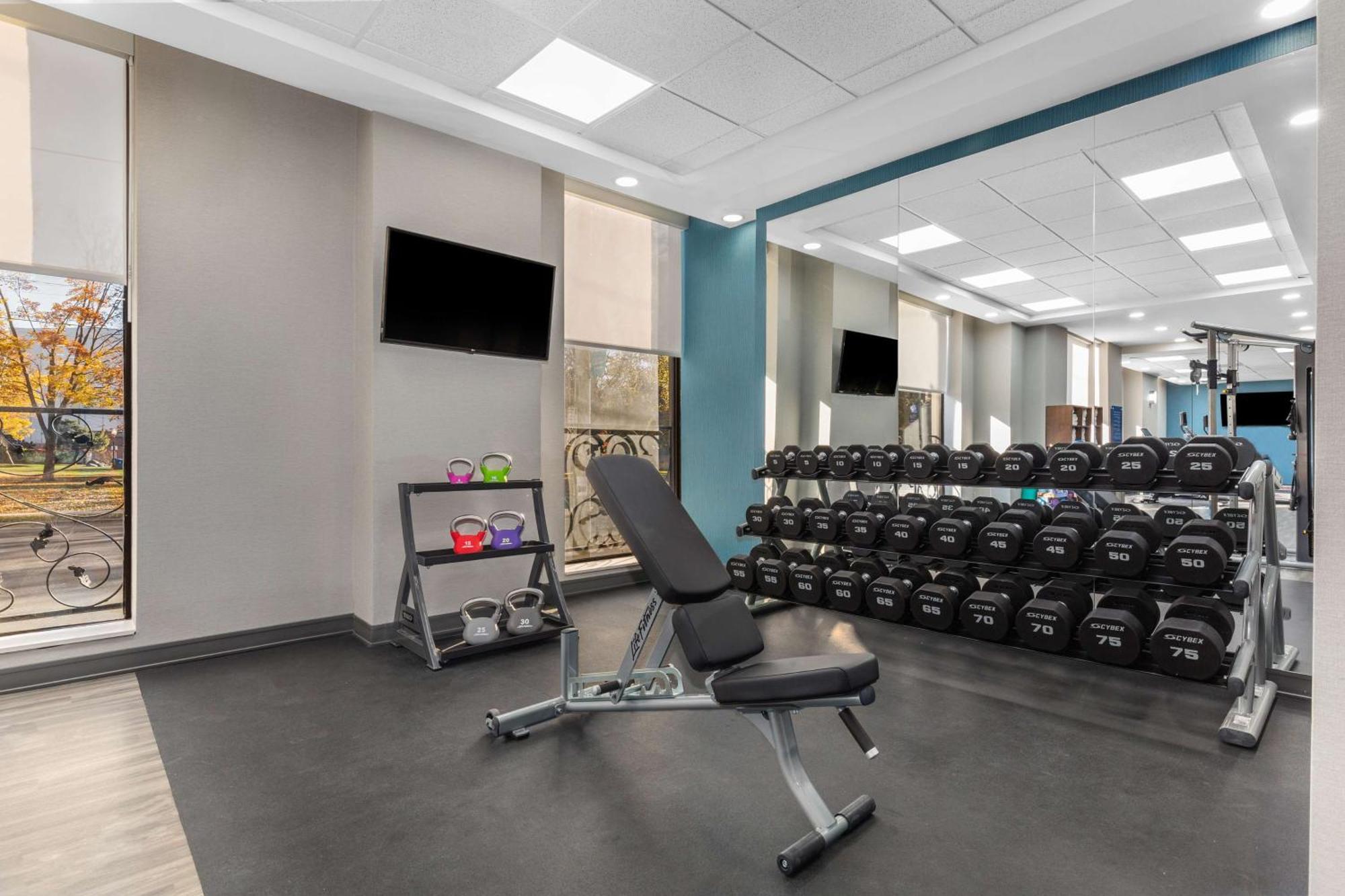 Hampton Inn & Suites By Hilton Toronto Downtown Экстерьер фото