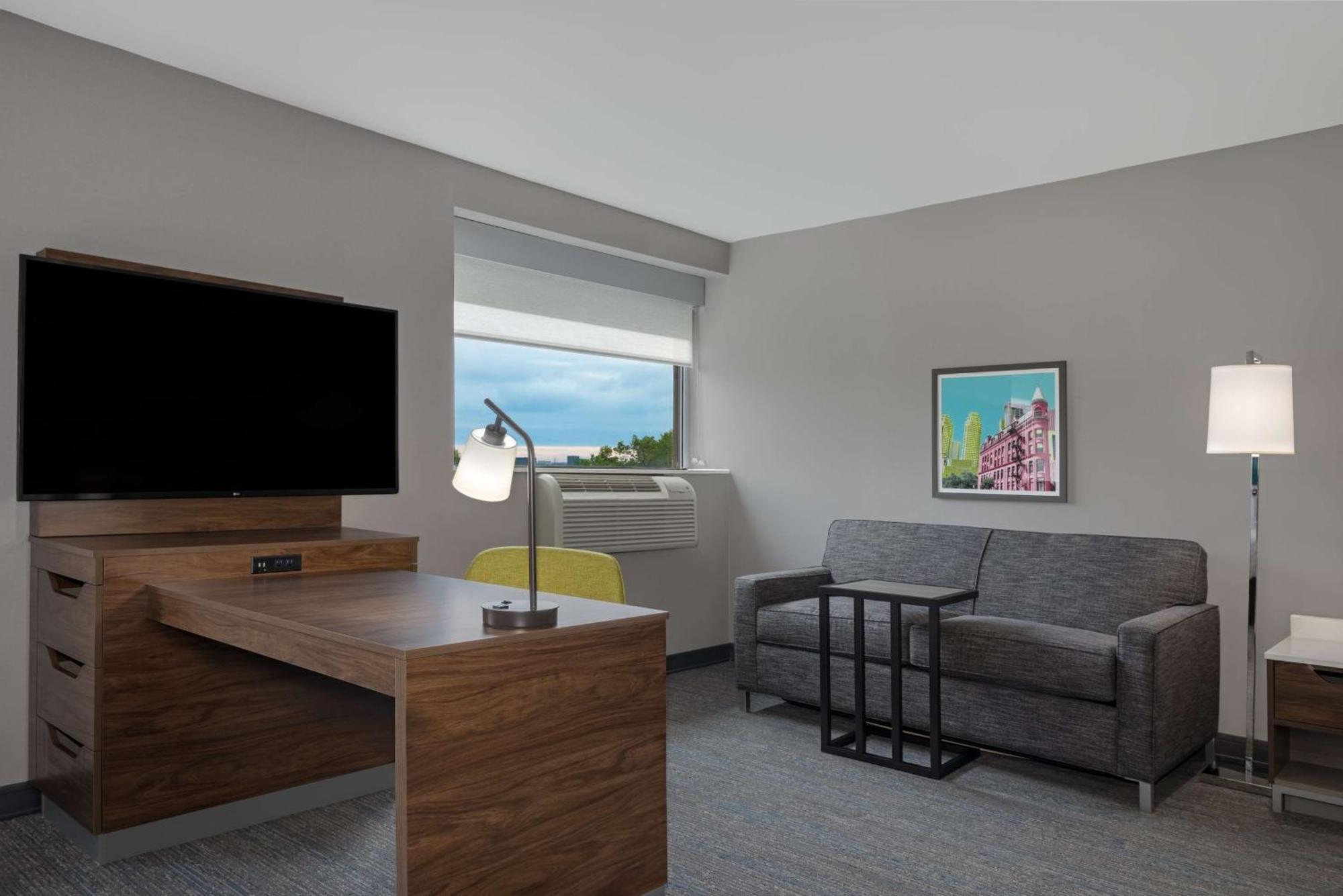 Hampton Inn & Suites By Hilton Toronto Downtown Экстерьер фото