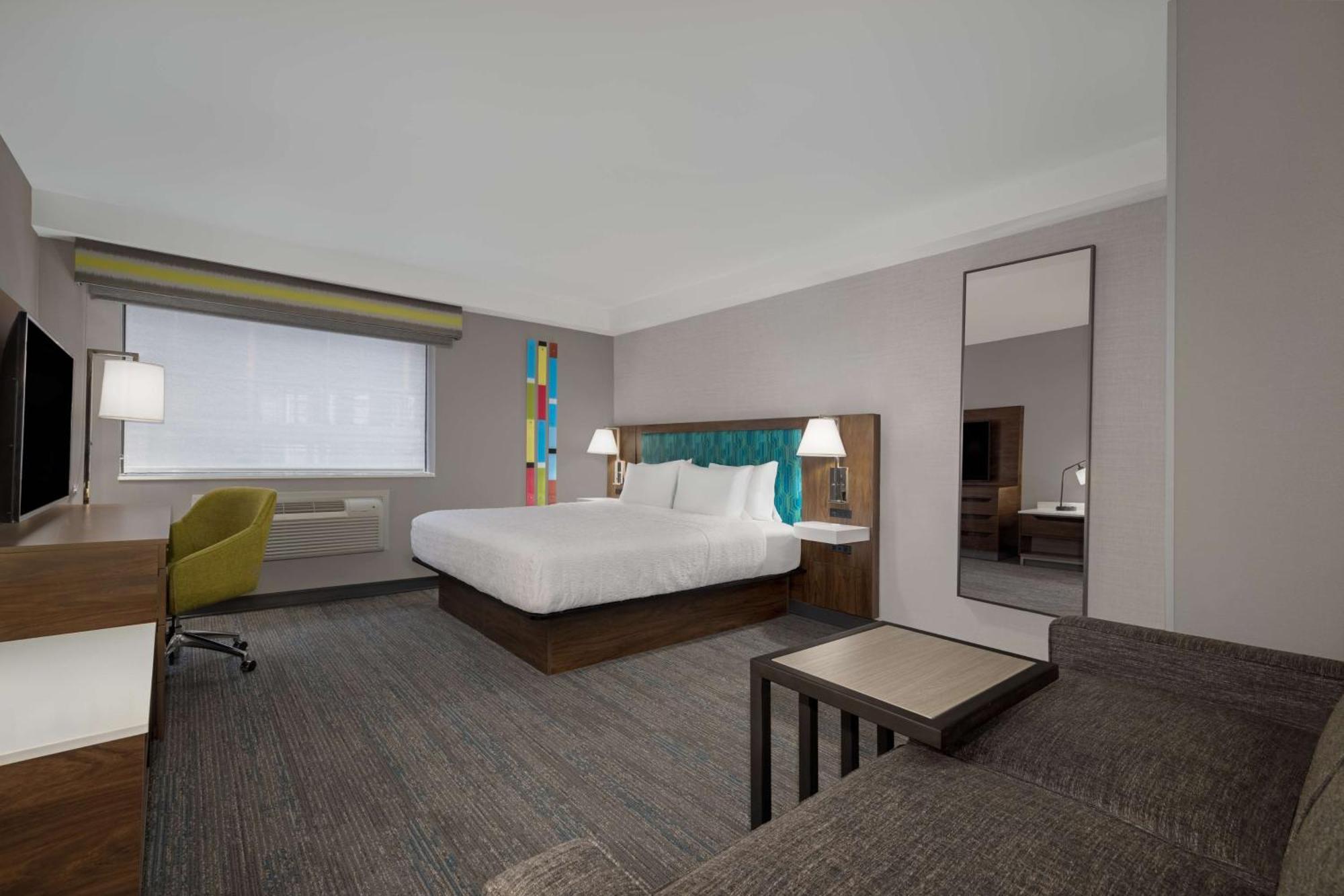 Hampton Inn & Suites By Hilton Toronto Downtown Экстерьер фото