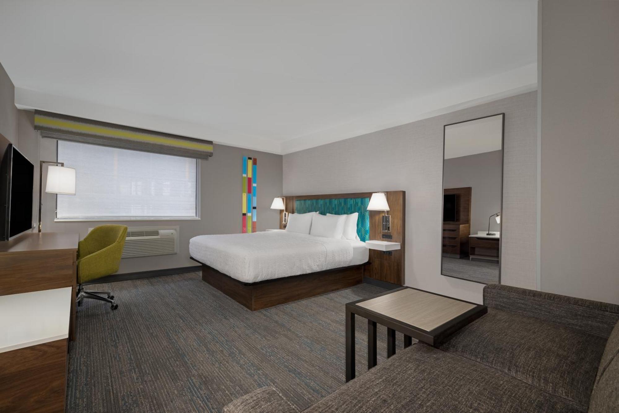 Hampton Inn & Suites By Hilton Toronto Downtown Экстерьер фото