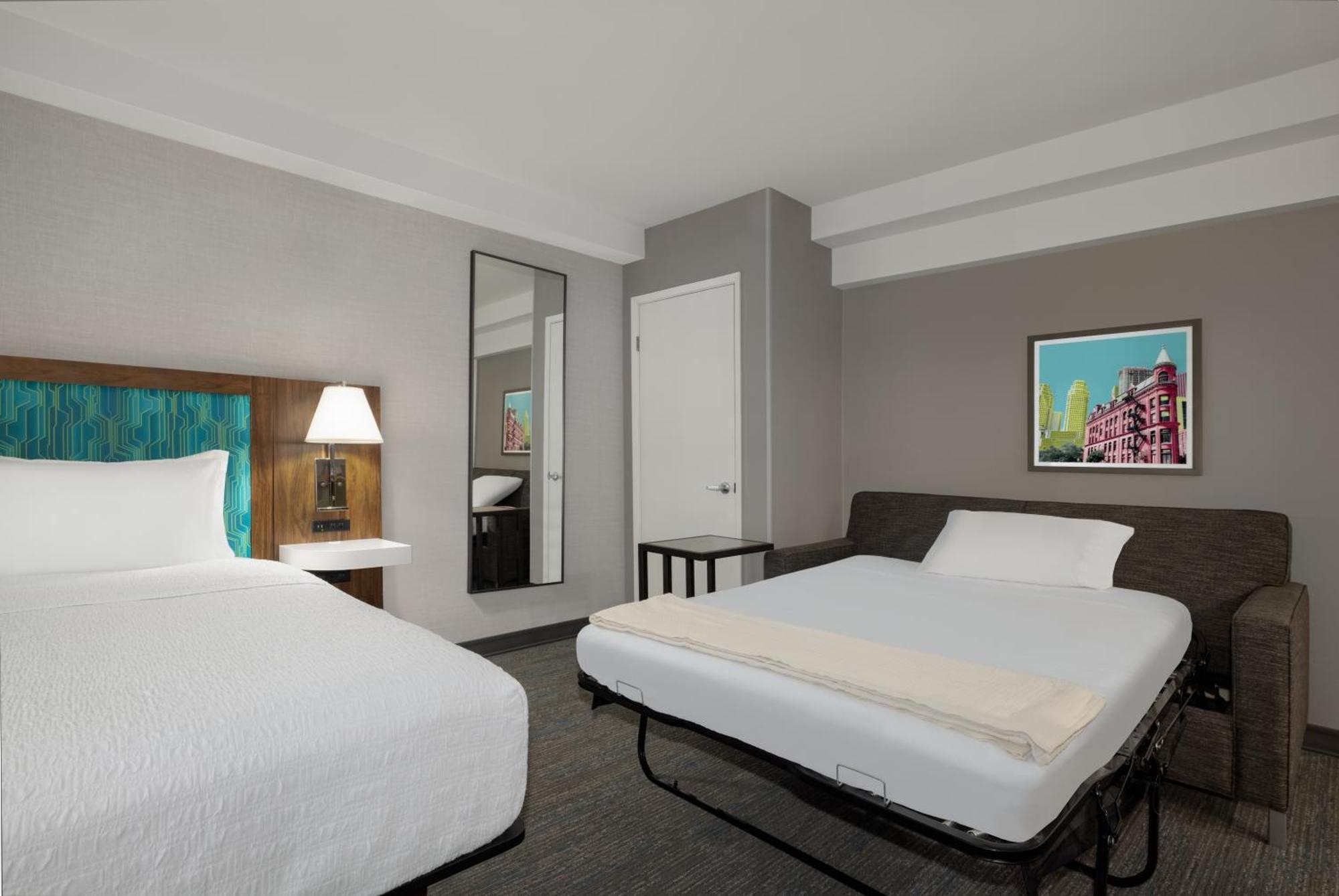 Hampton Inn & Suites By Hilton Toronto Downtown Экстерьер фото