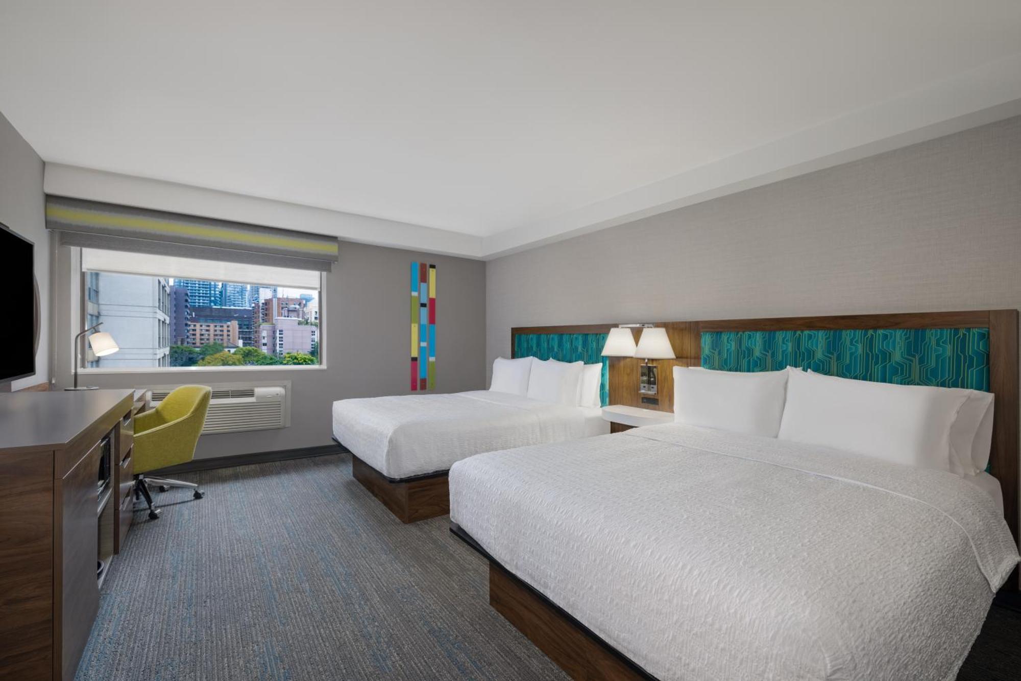 Hampton Inn & Suites By Hilton Toronto Downtown Экстерьер фото